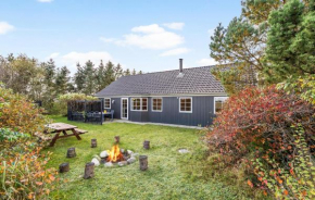 Beautiful Home In Hemmet With Kitchen